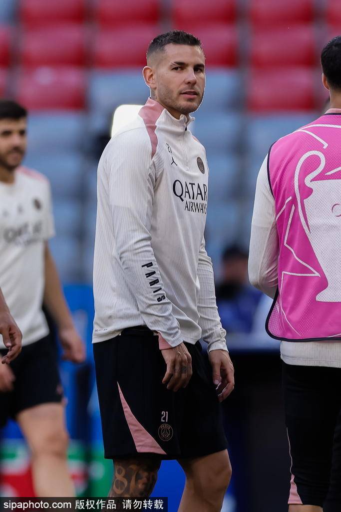 巴黎圣日耳曼欧冠封王，铁杆粉丝为何陷入“产后抑郁”？