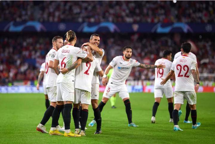 4-1，5-1！欧冠5冠王太强了，横扫欧联杯之王，西甲80亿对决，赢球=反超皇马登榜首